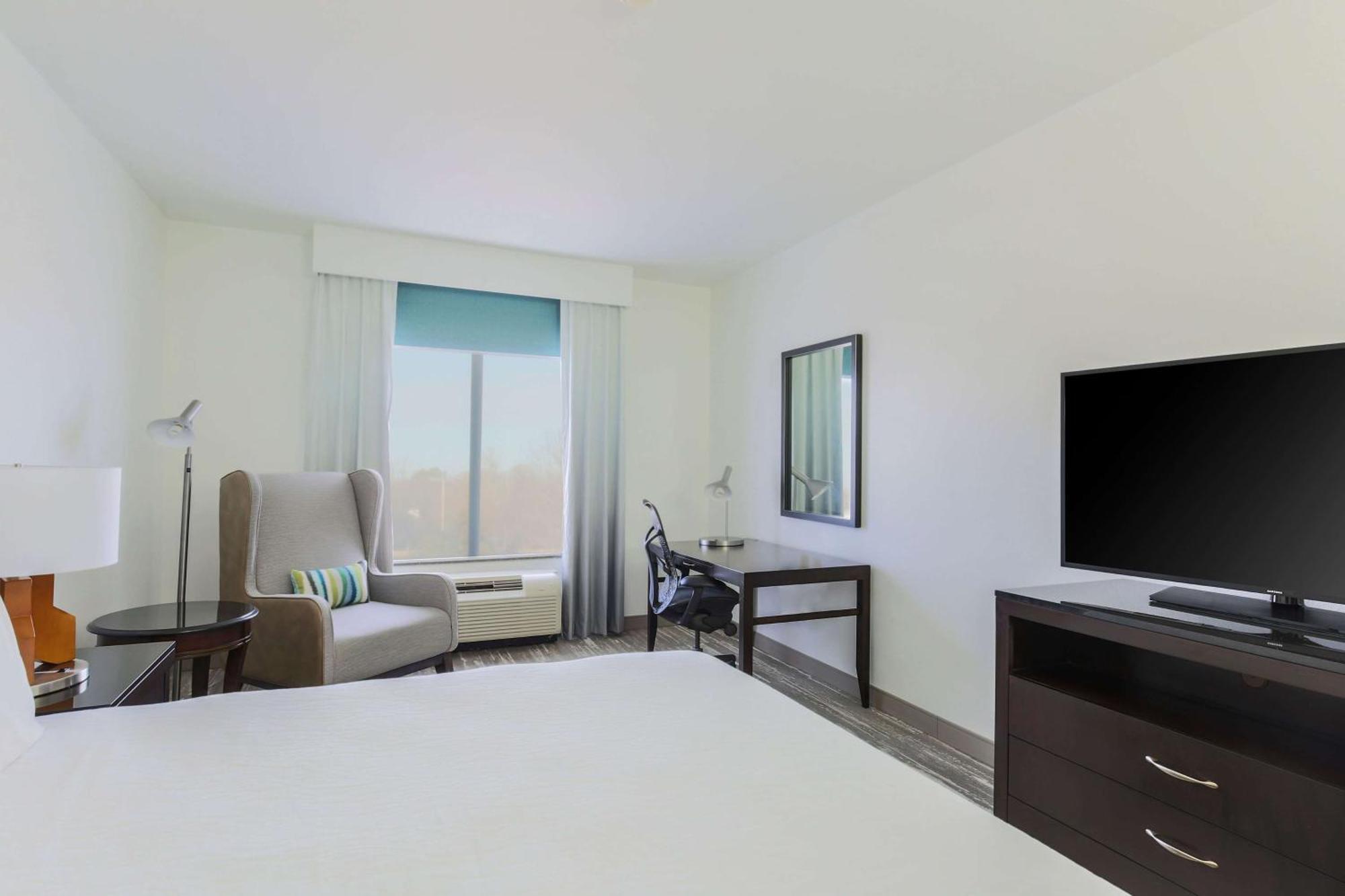Hilton Garden Inn Норман Экстерьер фото