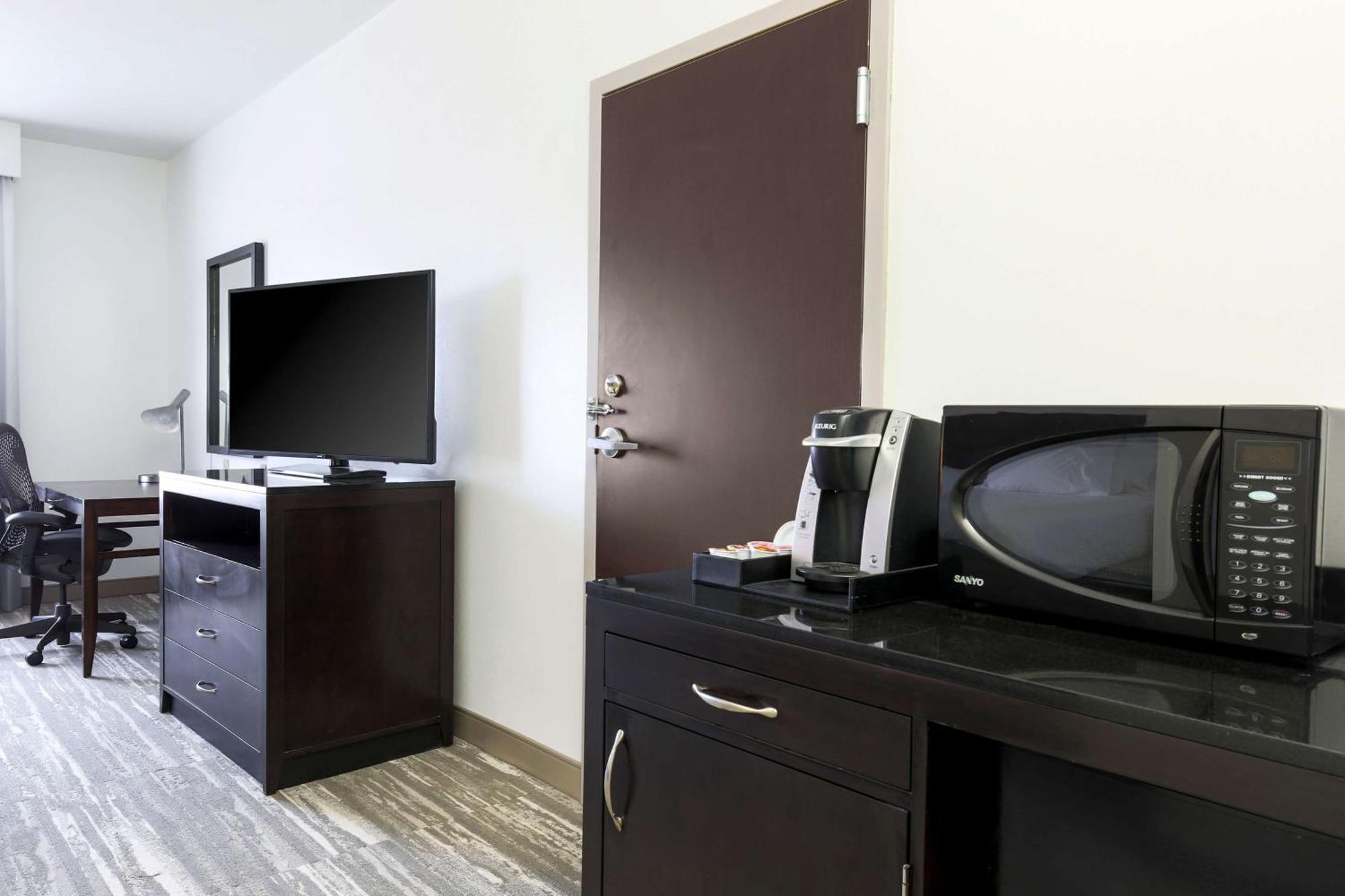 Hilton Garden Inn Норман Экстерьер фото